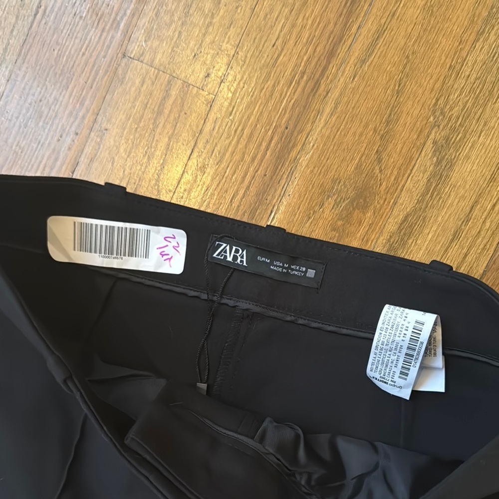Zara Black Shorts | High waisted Shorts M  | repairable damage - Picture 5 of 6